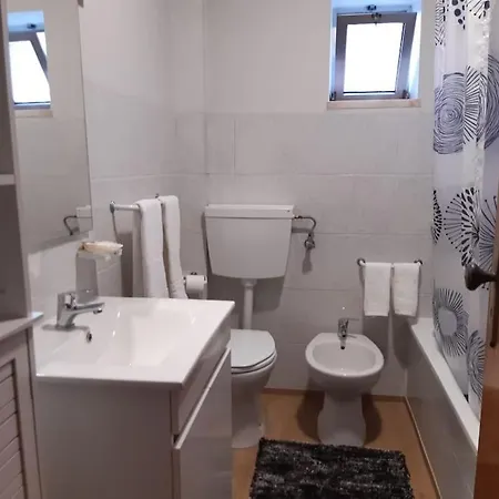 Moradia Felix - Felix מנטגאס