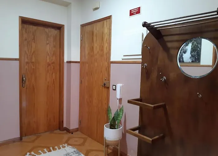 Moradia Felix - Felix アパート マンテイガス