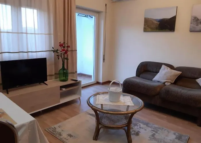 Moradia Felix - Felix マンテイガス